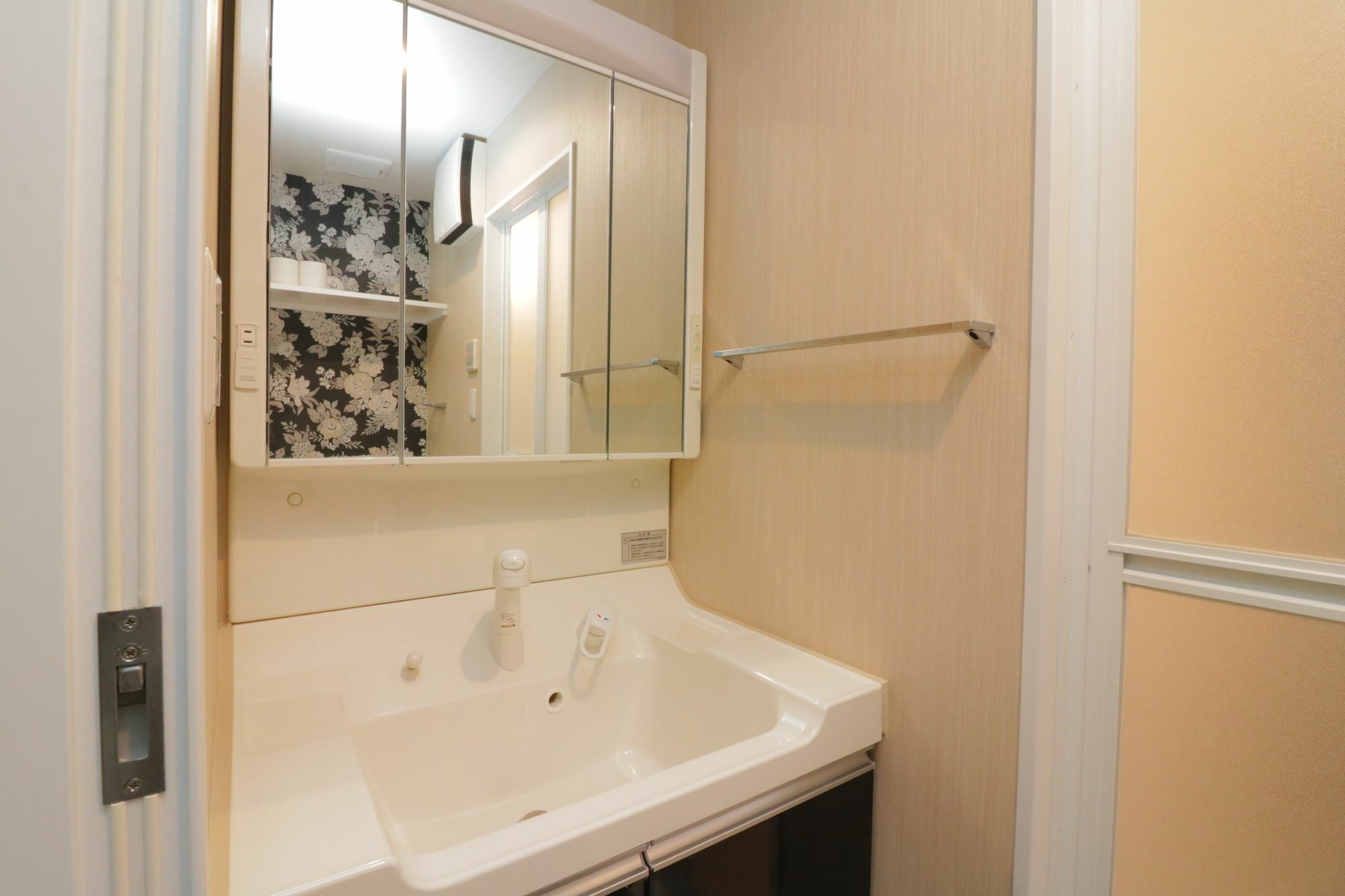 אוסקה Hg Cozy Hotel No 18 島之内 מראה חיצוני תמונה